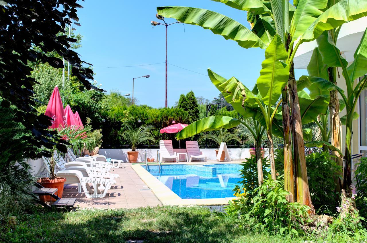 Hotel Feniks Lozenets Esterno foto